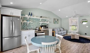Interior - Heated Pool! ~New!~Steps to the Beach! Lime Fish (Holmes Beach)