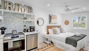 Fer et planche à repasser, Wi-Fi, literie fournie