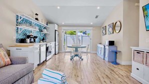 TV, offices - New! Perfect Location! Heated Pool~Steps to Beach! (Holmes Beach)