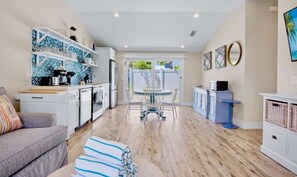 TV, offices - New! Perfect Location! Heated Pool~Steps to Beach! (Holmes Beach)