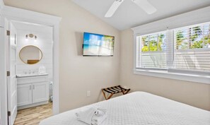 Iron/ironing board, travel crib, WiFi, bed sheets - New! Perfect Location! Heated Pool~Steps to Beach! (Holmes Beach)