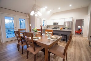 Dining - Hope on the Enoree River w/Chef's Kitchen (Woodruff)