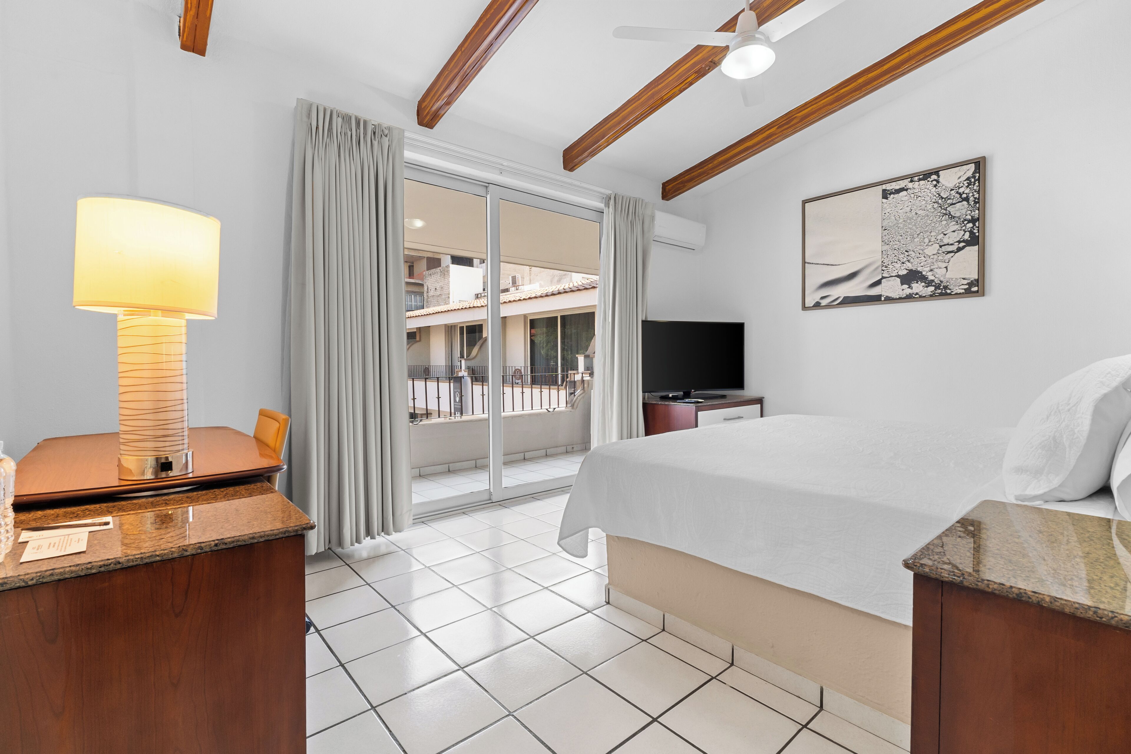 Classic Single Room, City View | Desk, laptop workspace, free WiFi