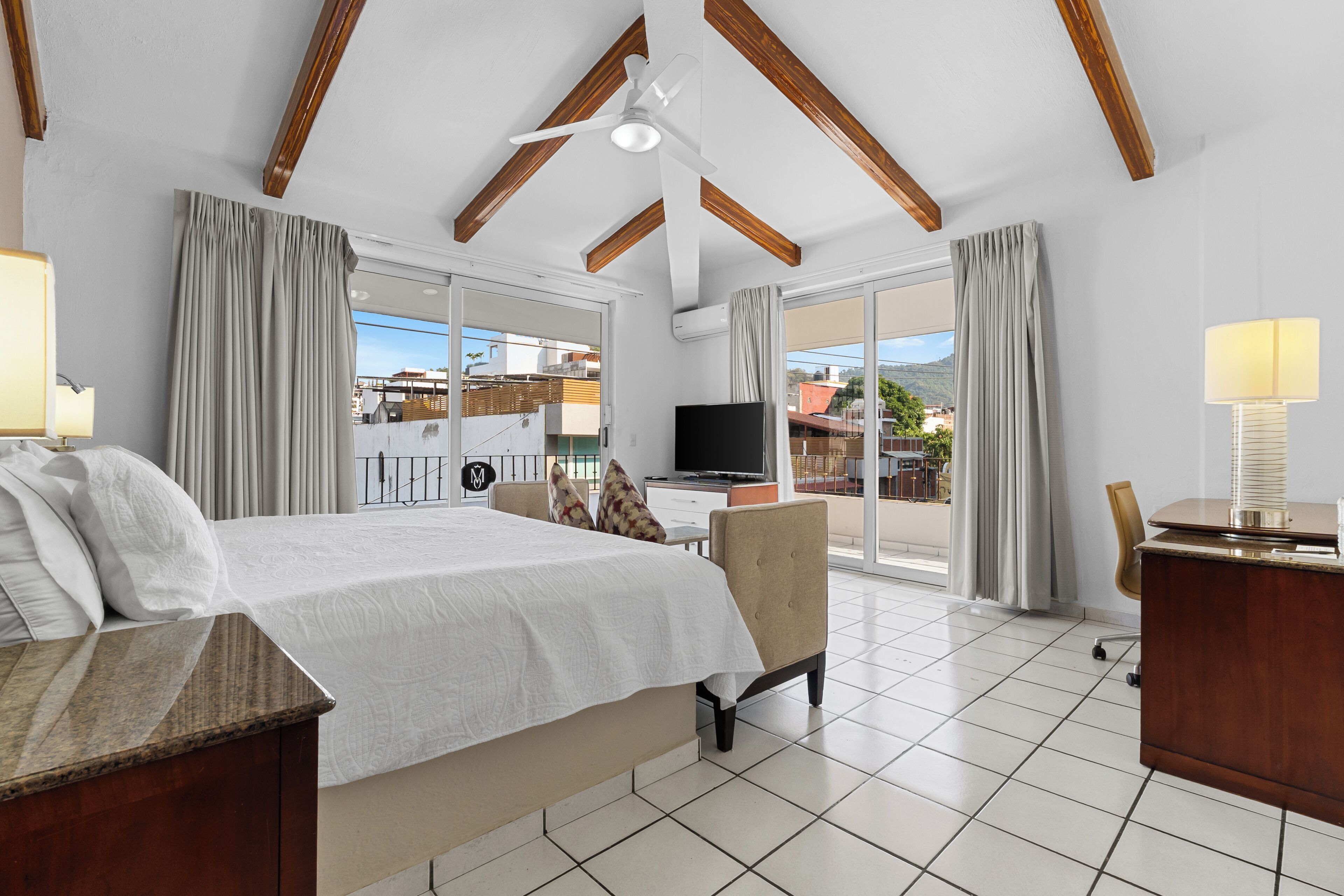 Deluxe Single Room, Balcony, City View