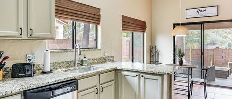 Fridge, microwave, stovetop, dishwasher