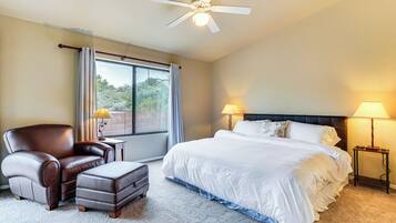 2 bedrooms, iron/ironing board, Internet, bed sheets