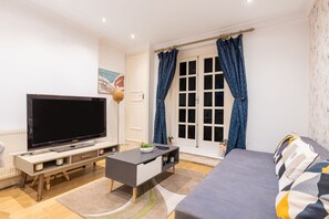 2 slaapkamers, een strijkplank/strijkijzer, gratis wifi, beddengoed