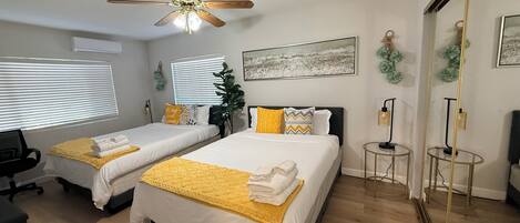 Bügeleisen/Bügelbrett, WLAN, Bettwäsche