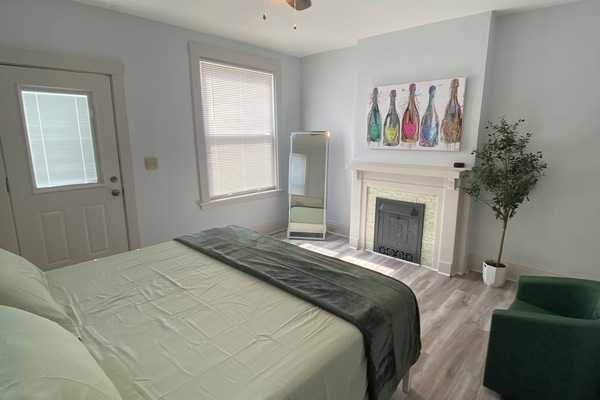 1 soverom, strykejern/-brett, wi-fi (inkludert) og sengetøy