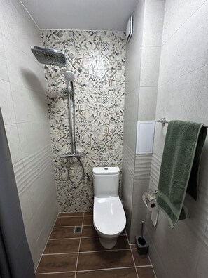 Free toiletries, hair dryer, towels, soap - Stylish Central Apartment with Parking Option by ApartMAX (Varna)