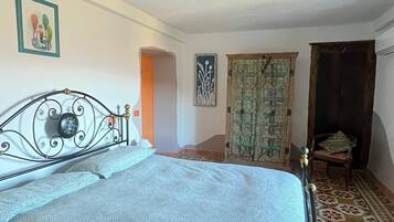 3 chambres, fer et planche à repasser, Wi-Fi, literie fournie