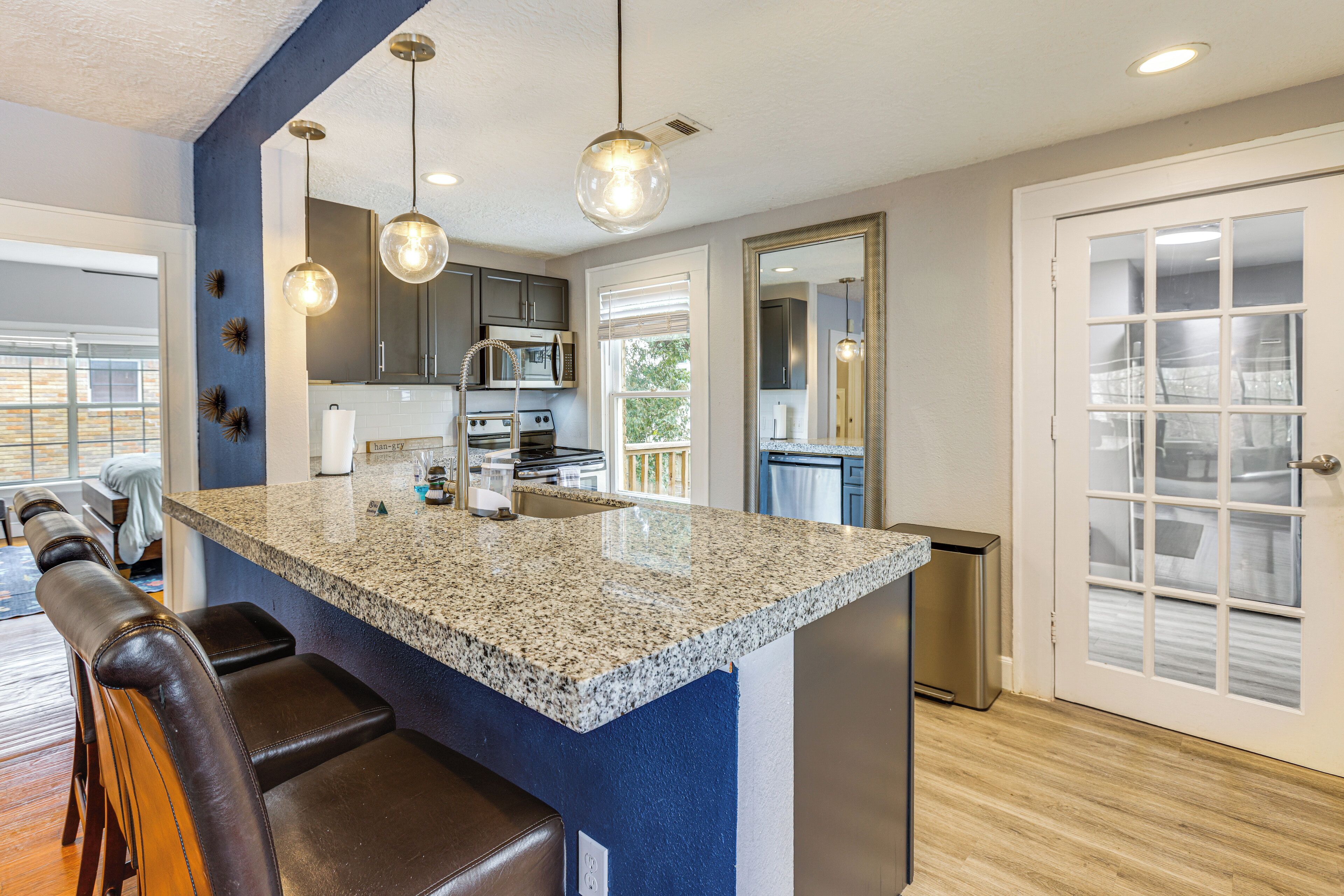 Fridge, microwave, coffee/tea maker, toaster