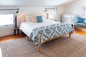 5 bedrooms, desk, iron/ironing board, WiFi - Mtn Views, Fireplace, 9 Acres | Echo Notch Farm (West Kill)
