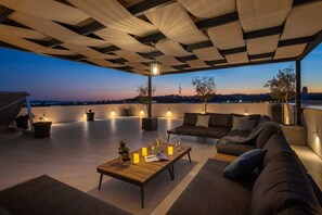 Terrace/patio - Luxury Villa Nikandra with Pool (Žrnovnica)