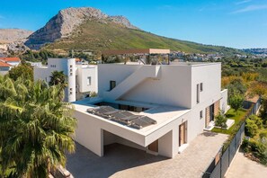 Exterior - Luxury Villa Nikandra with Pool (Žrnovnica)