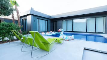 Superior Suite, Pool View | Pool