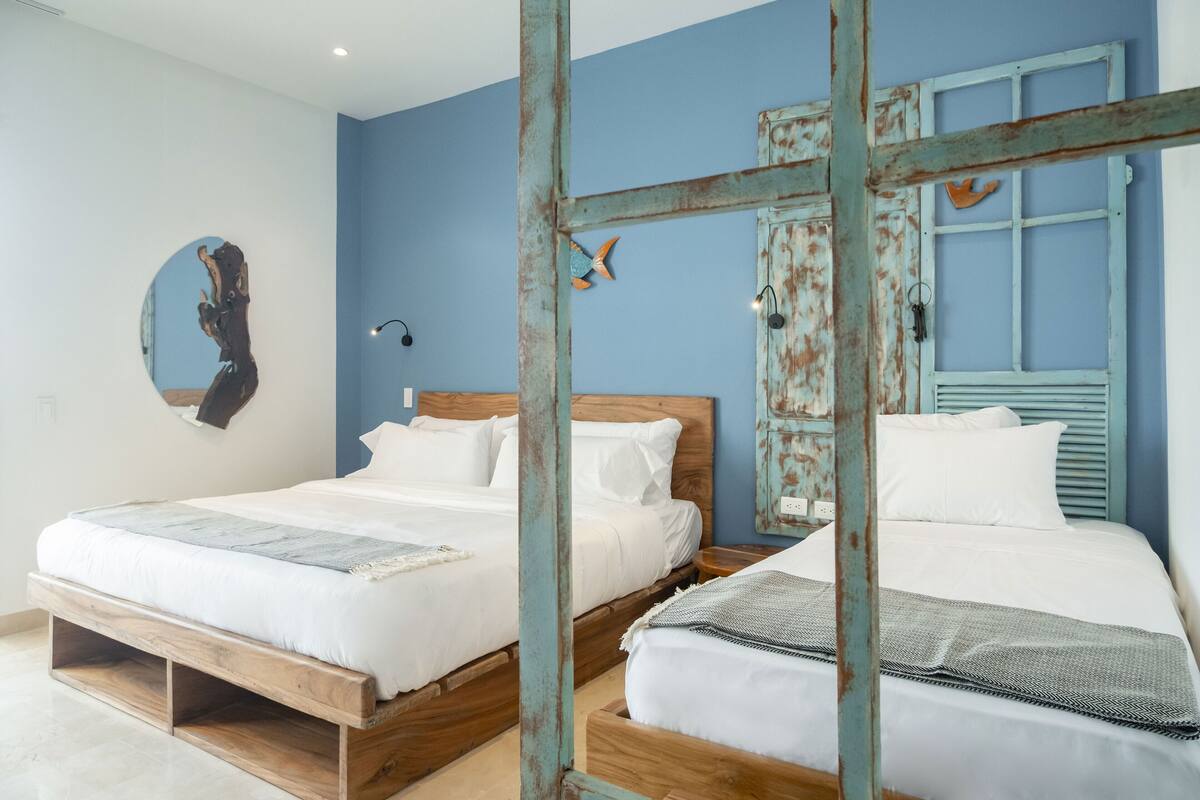 Apartment (504) | Iron/ironing board, WiFi (free), individually decorated