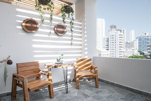 Mega 504 | 테라스/파티오