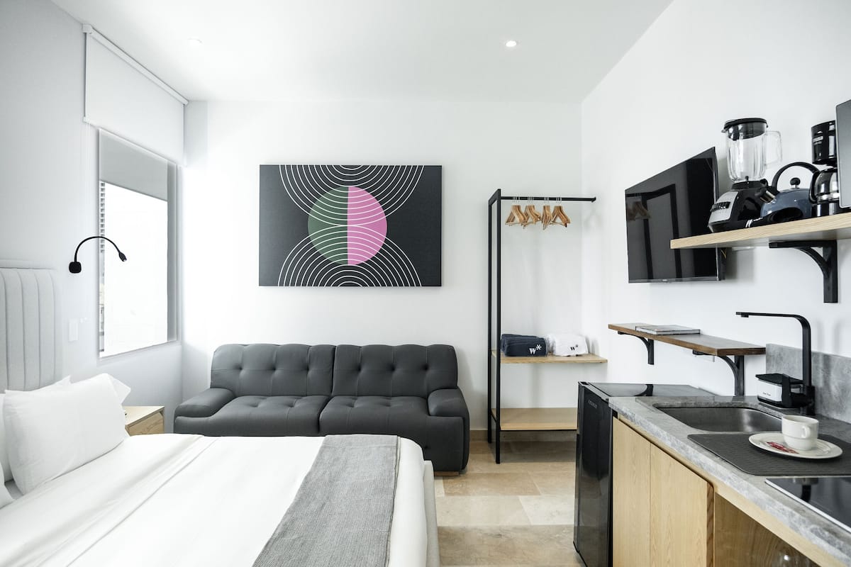 Loft (619) | Iron/ironing board, WiFi (free), individually decorated