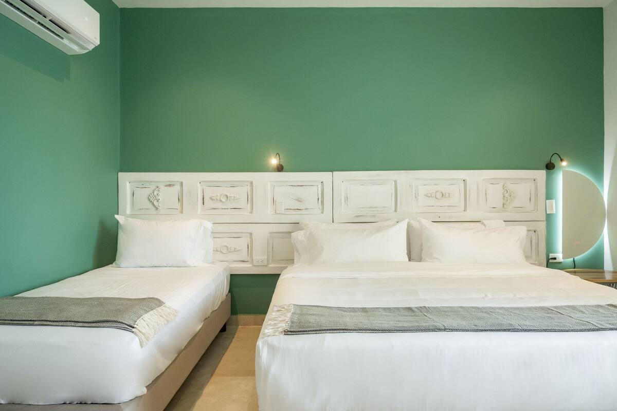 Apartment (503) | Iron/ironing board, WiFi (free), individually decorated