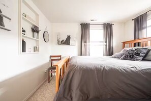 2 bedrooms, iron/ironing board, WiFi, bed sheets - Enjoyable 2-bedroom cabin in enchanting Woodland Park getaway (Woodland Park)