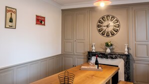 Dining - 🏡 Large charming gîte in Fontevraud - Warm winter stays (6 to 12 pers) (Fontevraud-l'Abbaye)