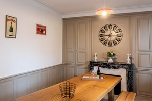 Dining - 🏡 Large charming gîte in Fontevraud - Warm winter stays (6 to 12 pers) (Fontevraud-l'Abbaye)