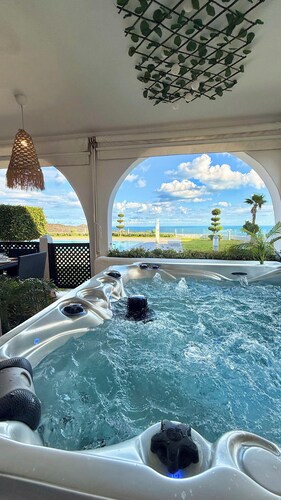 La Belle Vue SPA JACUZZI, SEA & MONTAGE