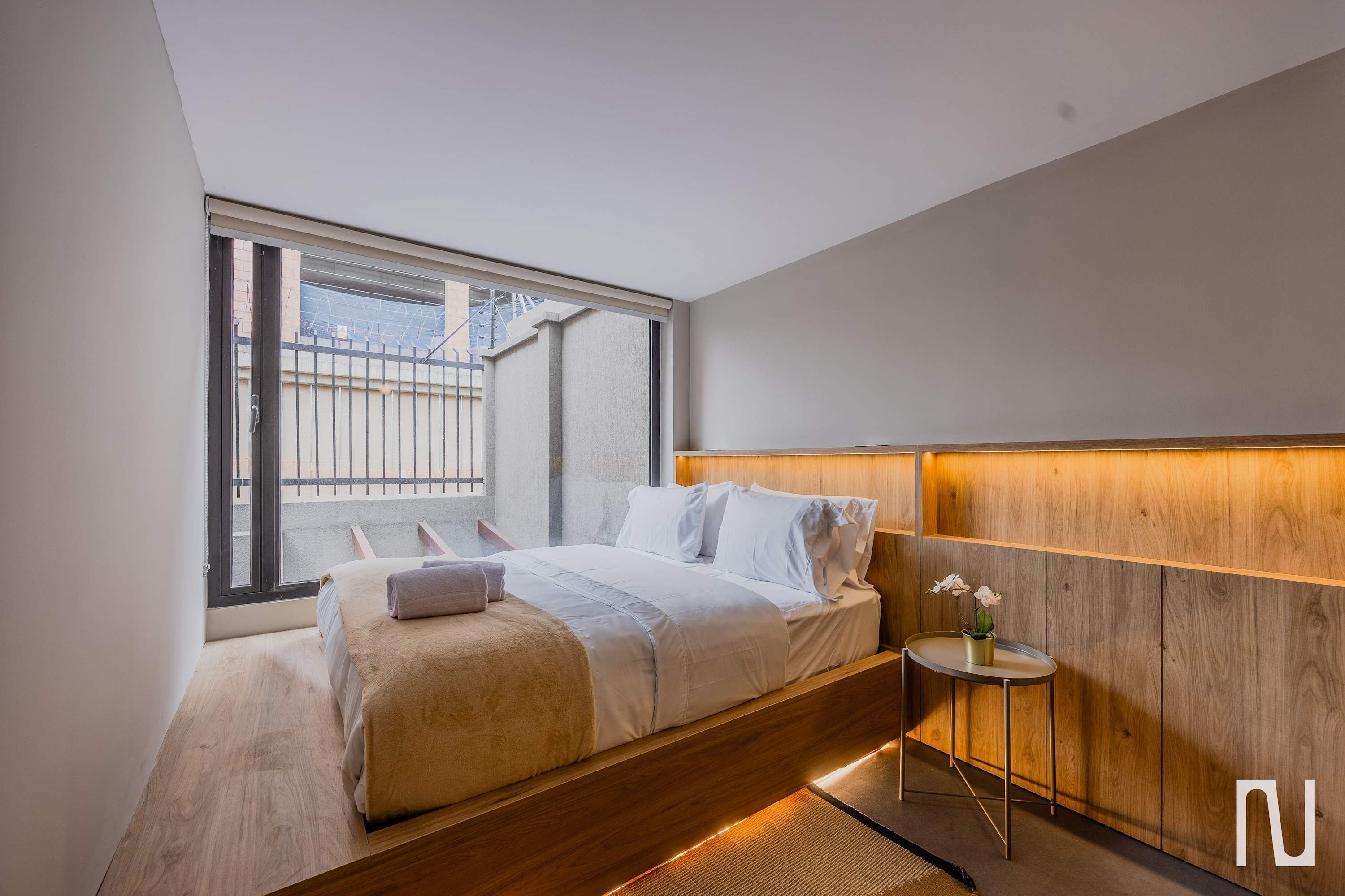 2 habitaciones, tabla de planchar con plancha, wifi y ropa de cama 