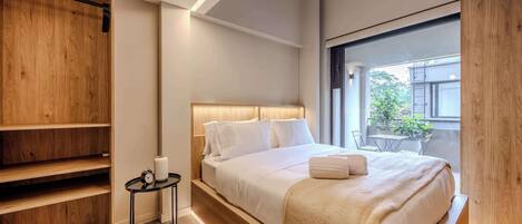 4 habitaciones, tabla de planchar con plancha, wifi y ropa de cama