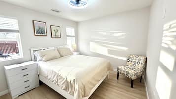 2 Schlafzimmer, Schreibtisch, kostenloses WLAN, Bettwäsche