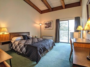 2 makuuhuonetta, silitysrauta/-lauta, Wi-Fi, vuodevaatteet