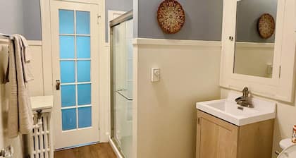 Lovely 2-bedroom apartment in historic Fort Madison Park-to-Park district