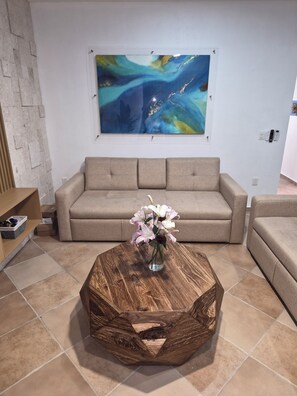 TV - 3-bedroom PH condo in Playa del Carmen - 1 block to beach, 2 blocks to 5th Ave (Playa del Carmen)