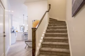 Interior - Family Fun - Pool & HotTub - Near Sand Hollow & Zion (Washington)
