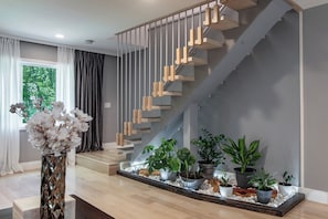 Interior - Luxury 2BR Andover entire home near Boston with fireplace, Parking & Balconies. (Andover)