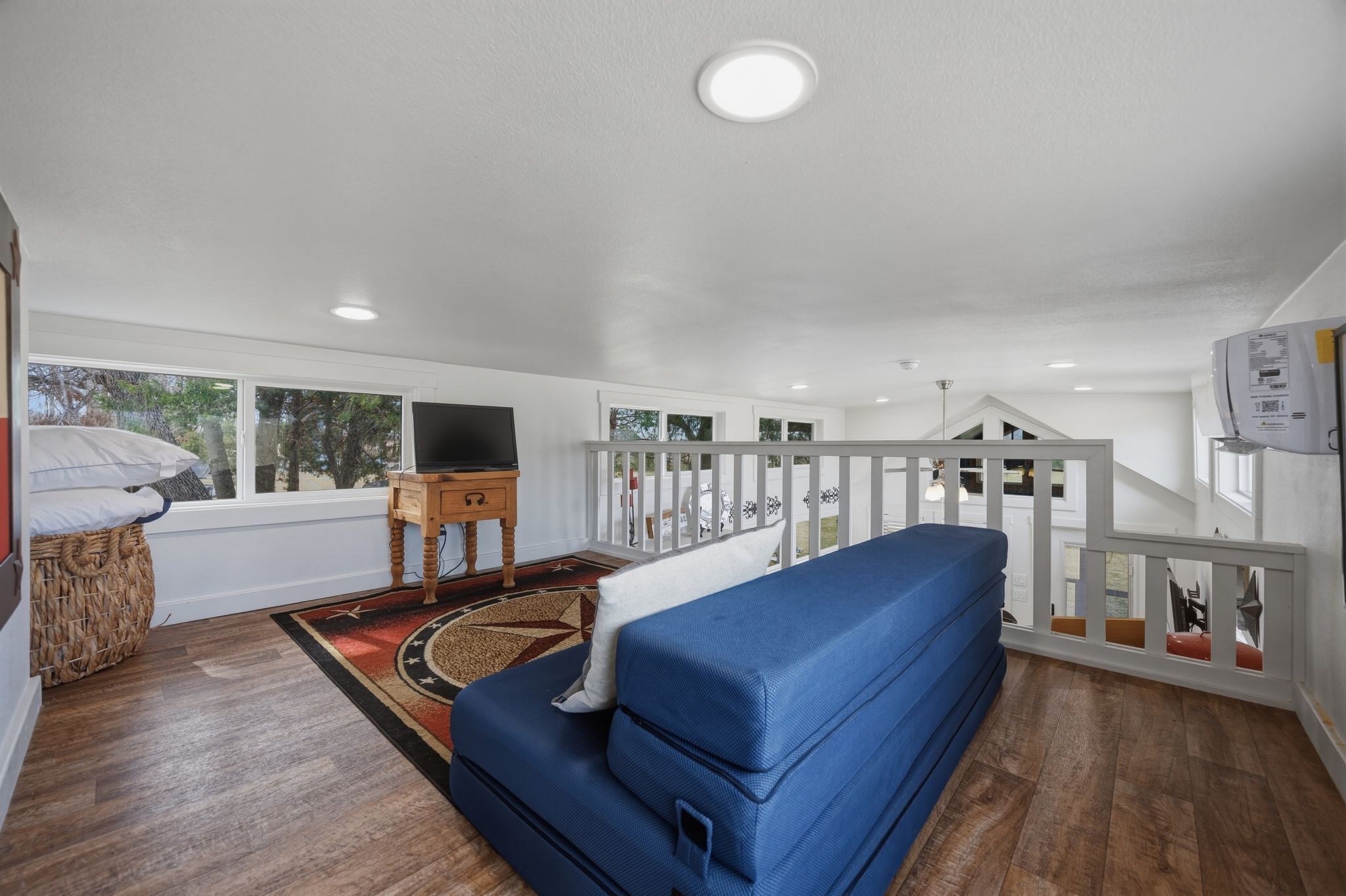 Peaceful Tiny Home Retreat Near Downtown Mckinney - 麥金尼