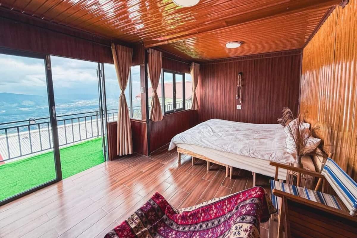 Deluxe-Doppelzimmer, Balkon, Talblick | Verdunkelungsvorhänge, Bügeleisen/Bügelbrett, kostenloses WLAN