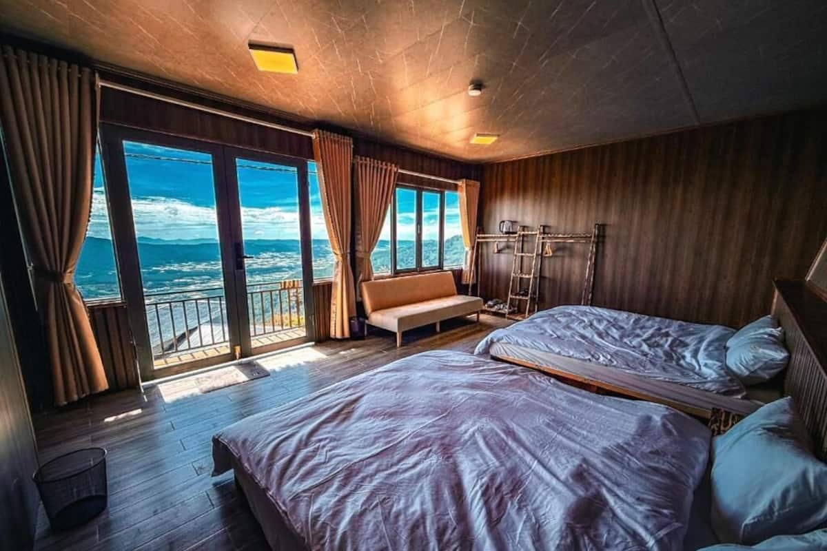 Down duvets, memory-foam beds, free minibar items, blackout curtains