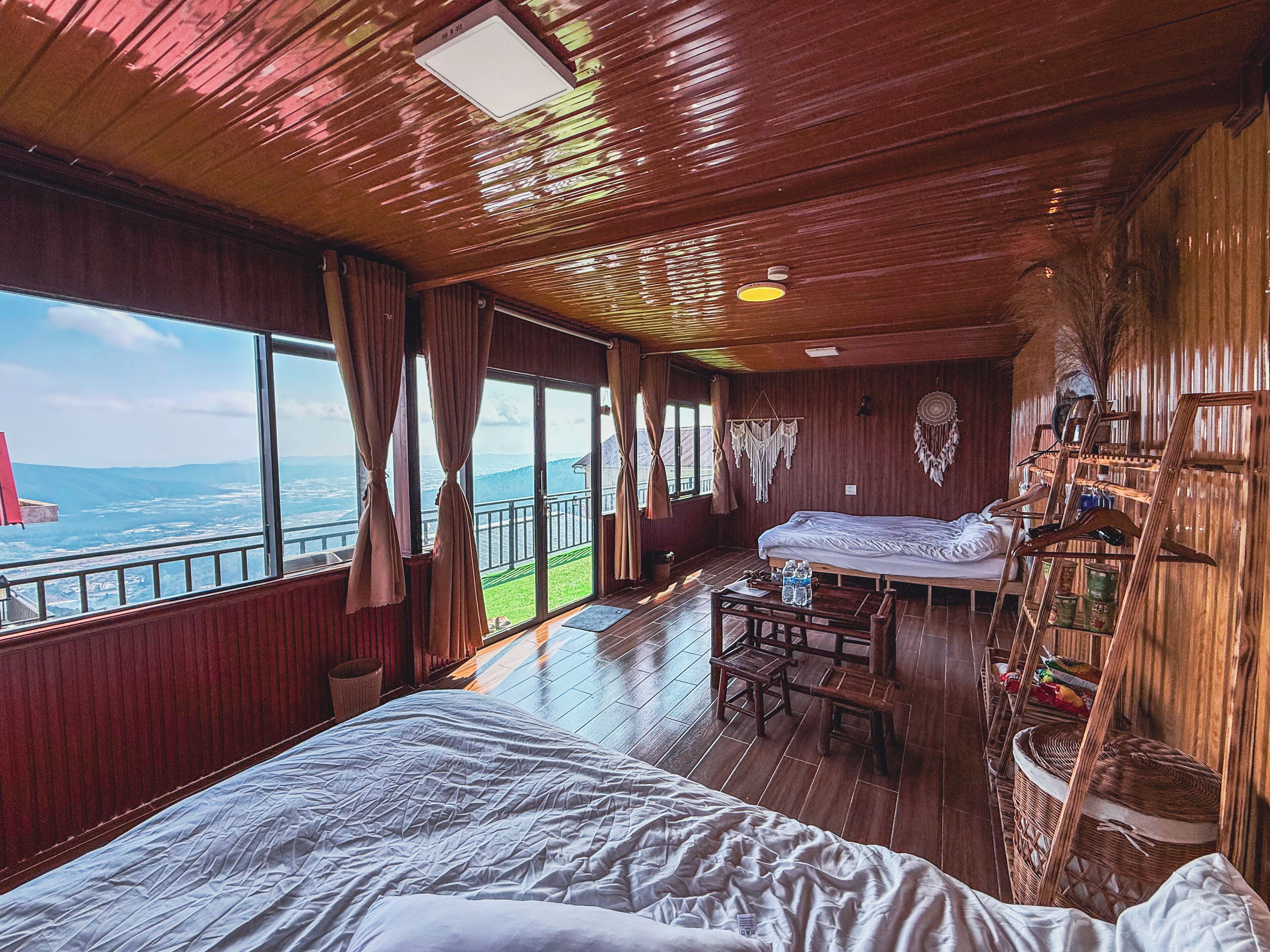 Down duvets, memory-foam beds, free minibar items, blackout curtains