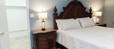 2 soverom, safe på rommet, skrivebord og strykejern/-brett