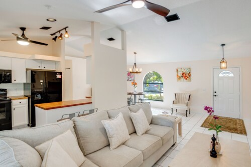 3 Mi to Manasota Key Beach! Single-Level Home