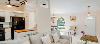 3 Mi to Manasota Key Beach! Single-Level Home