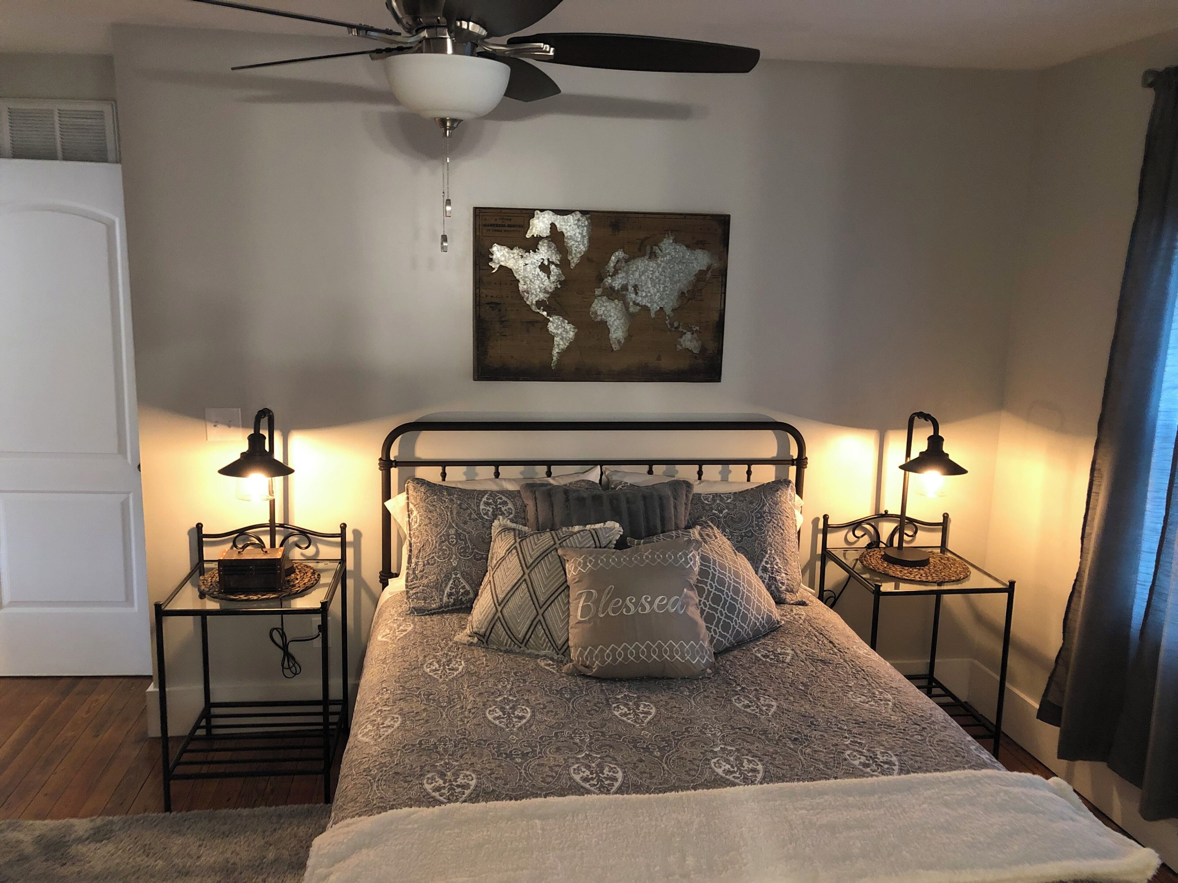 2 多间卧室、熨斗/熨衣板、WiFi、床单