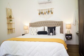 1 habitación, escritorio, wifi y ropa de cama 