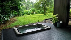 Bañera de hidromasaje exterior