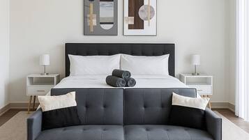 1 bedroom, desk, travel cot, WiFi