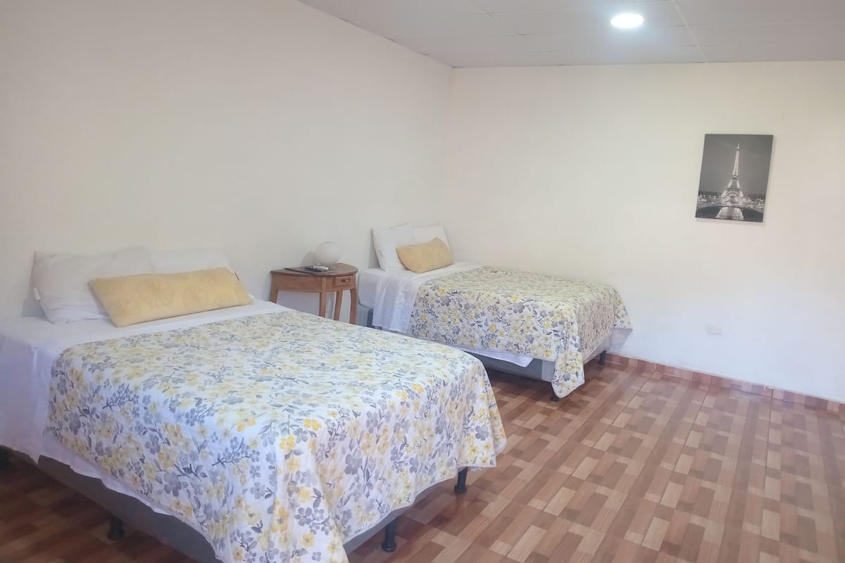 Comfort Twin Room, Garden View | Iron/ironing board, free WiFi