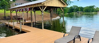 Weiss Choice - NEW RENTAL -charming lake house with stunning views