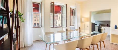 Apartment, City View | Dining